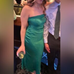 Runaway the label “Leila” slip dress size small in emerald✨